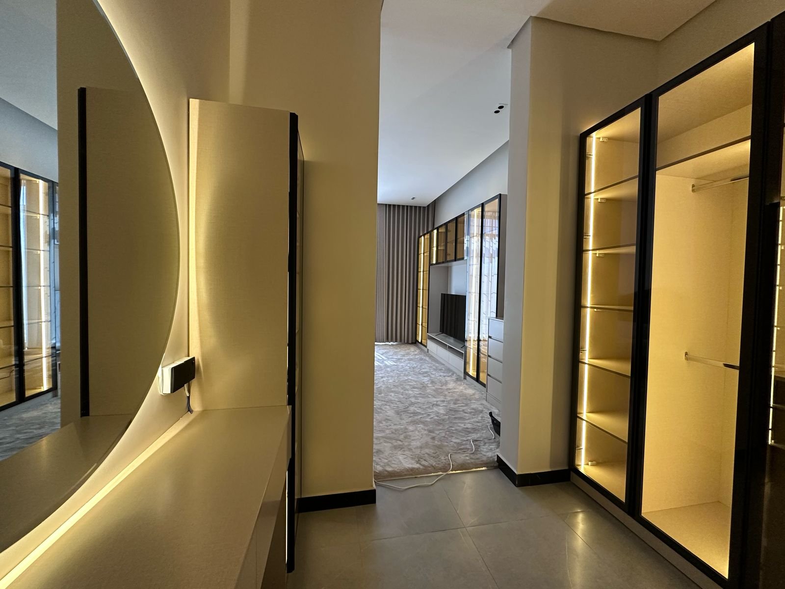 صورة من أعمال النجارة والتفصيل بالرياض