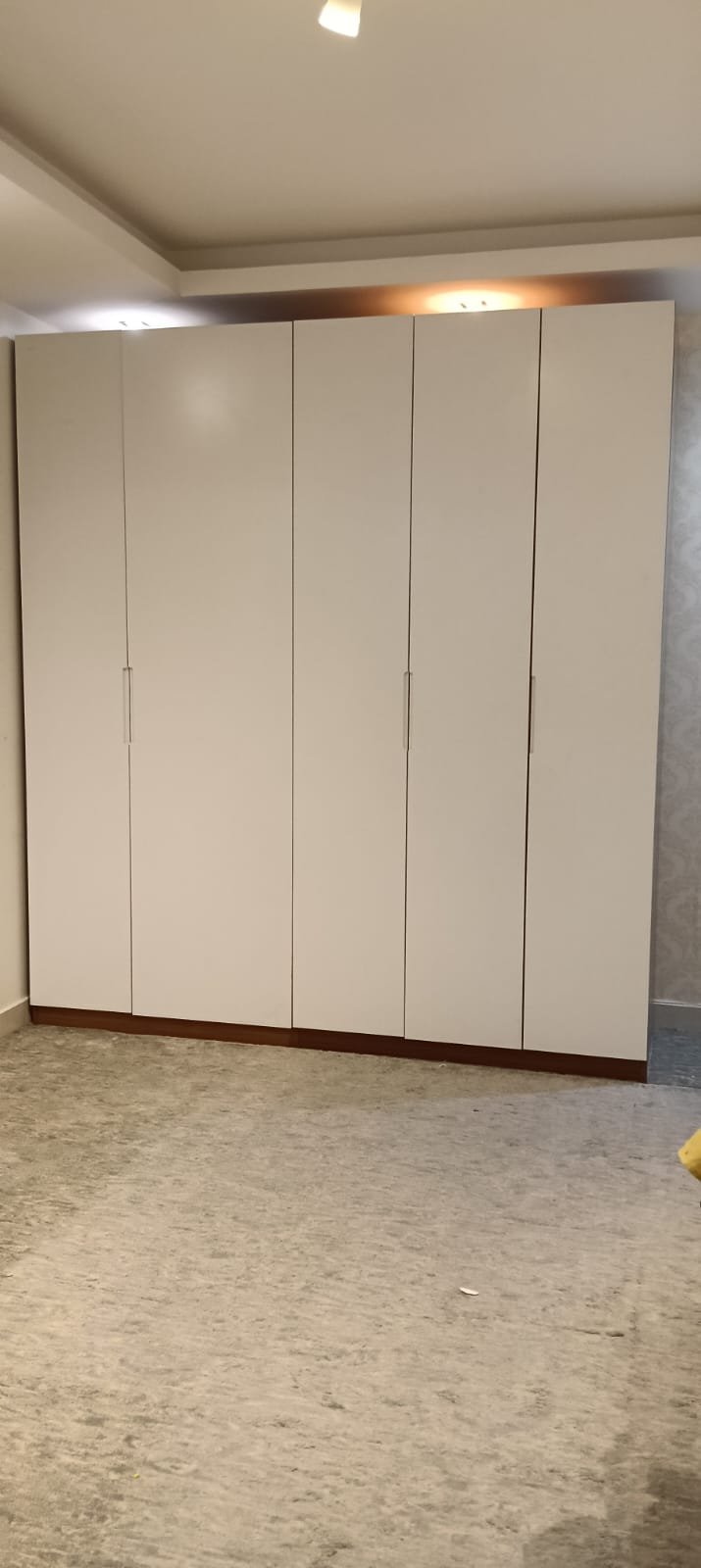 صورة من أعمال النجارة والتفصيل بالرياض