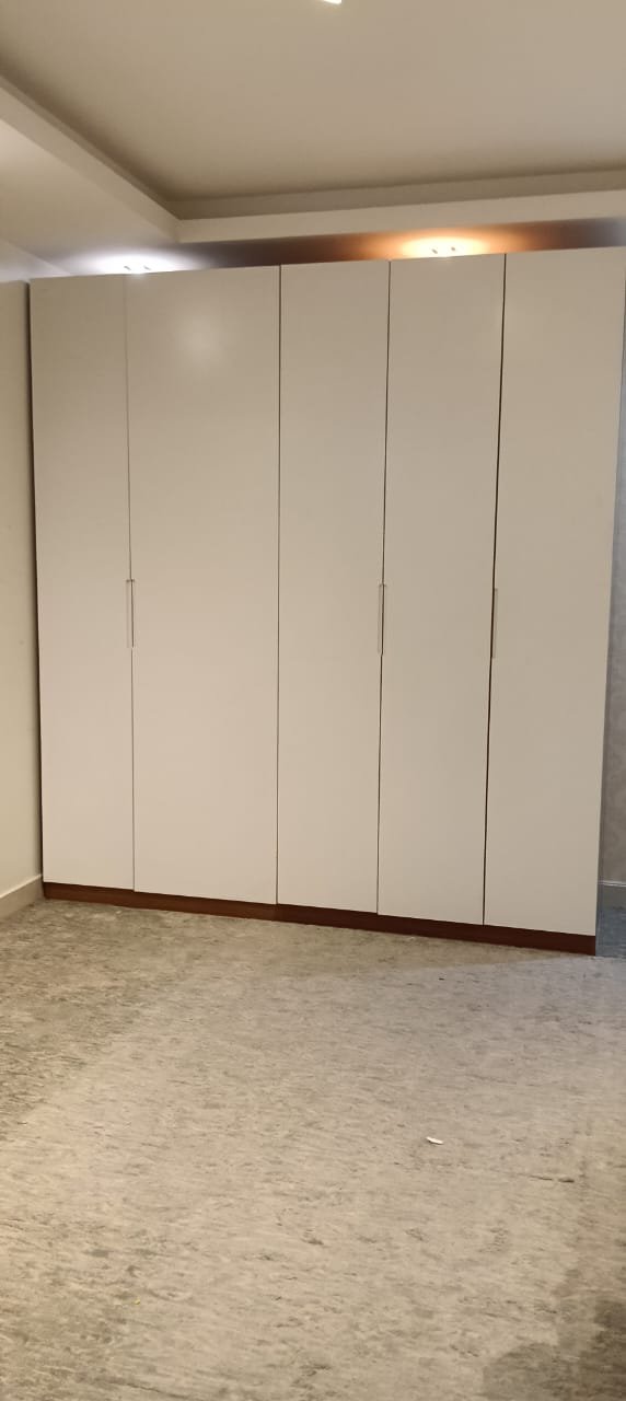 صورة من أعمال النجارة والتفصيل بالرياض